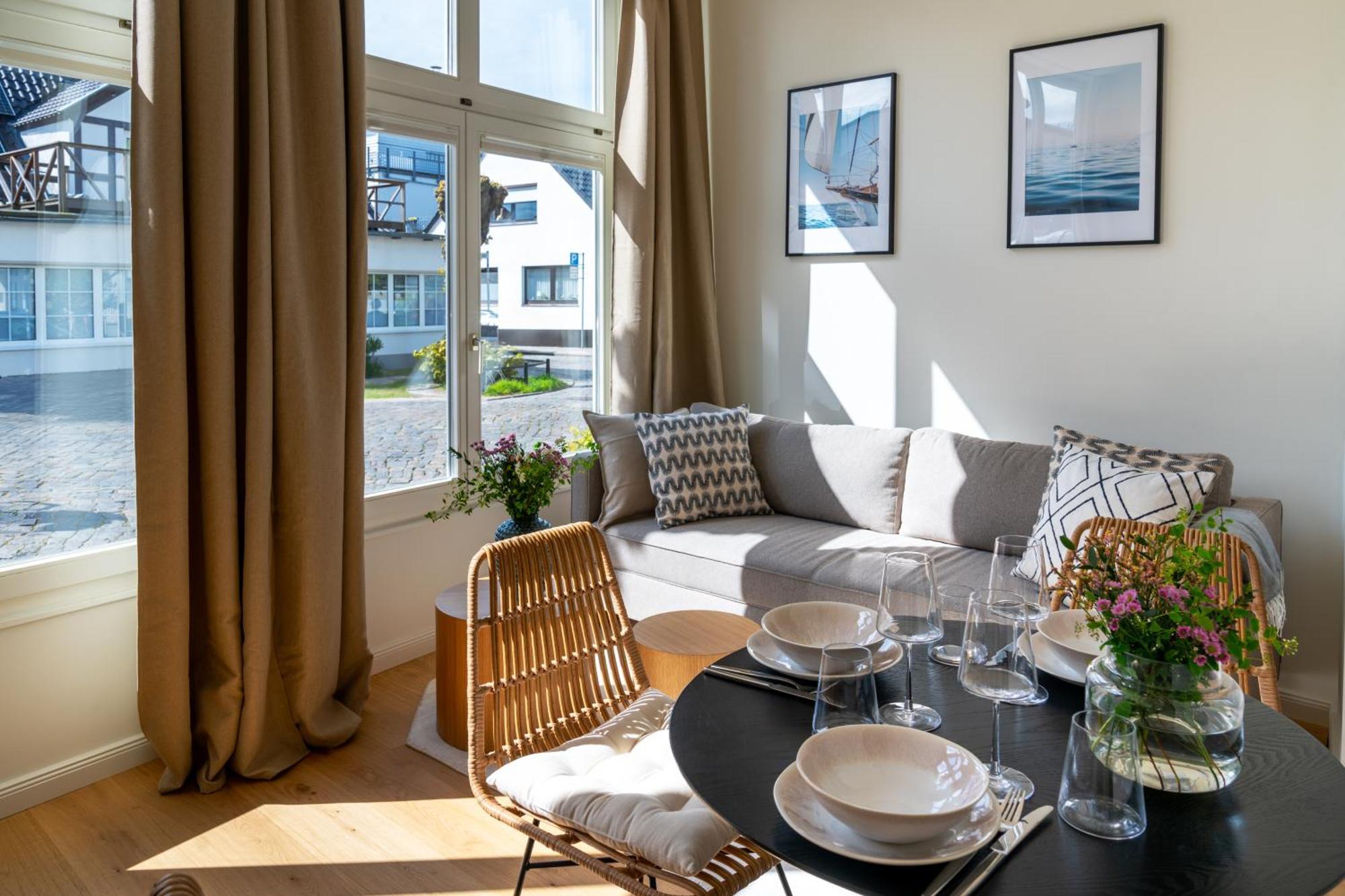 Kapitaenshaus Friedrich Franz - Premium Apartments 200 Meter Vom Strand Und Alten Strom Rostock Esterno foto